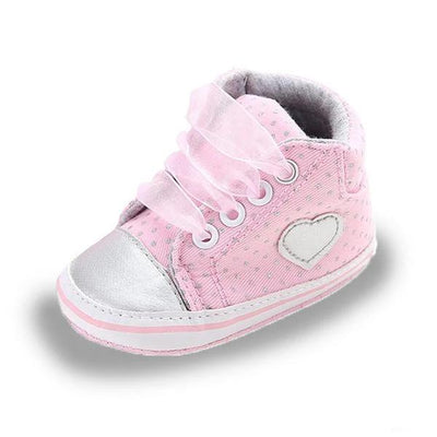 Chaussures hautes cœur à lacets - 9mois et moi