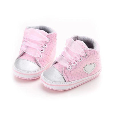 Chaussures hautes cœur à lacets - 9mois et moi