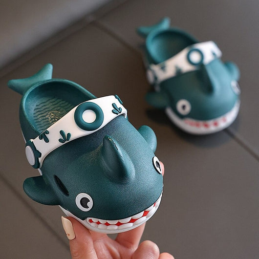 Sabots enfants motif requins